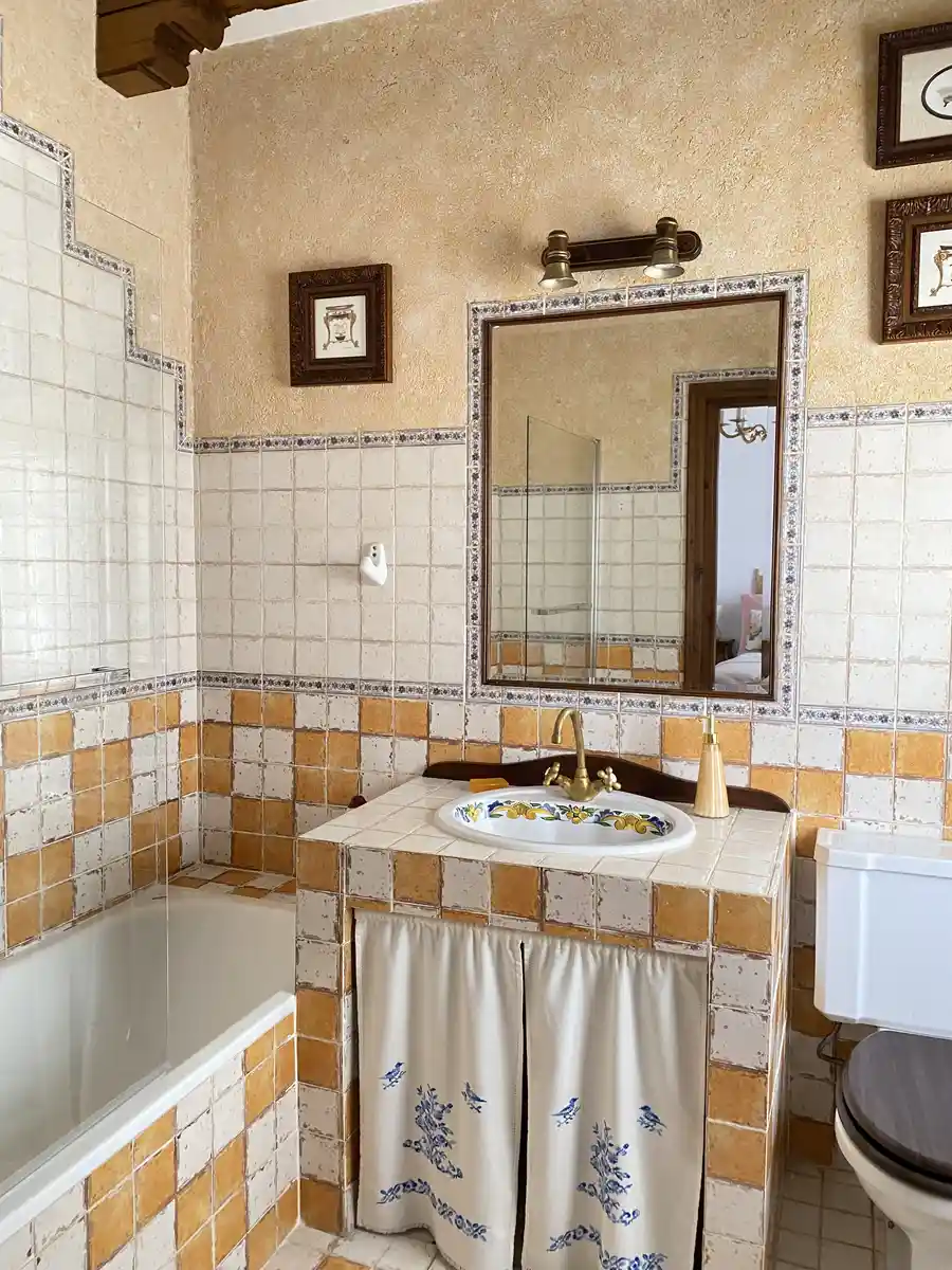 Baño Hacienda Pagovillano casa rural Toledo